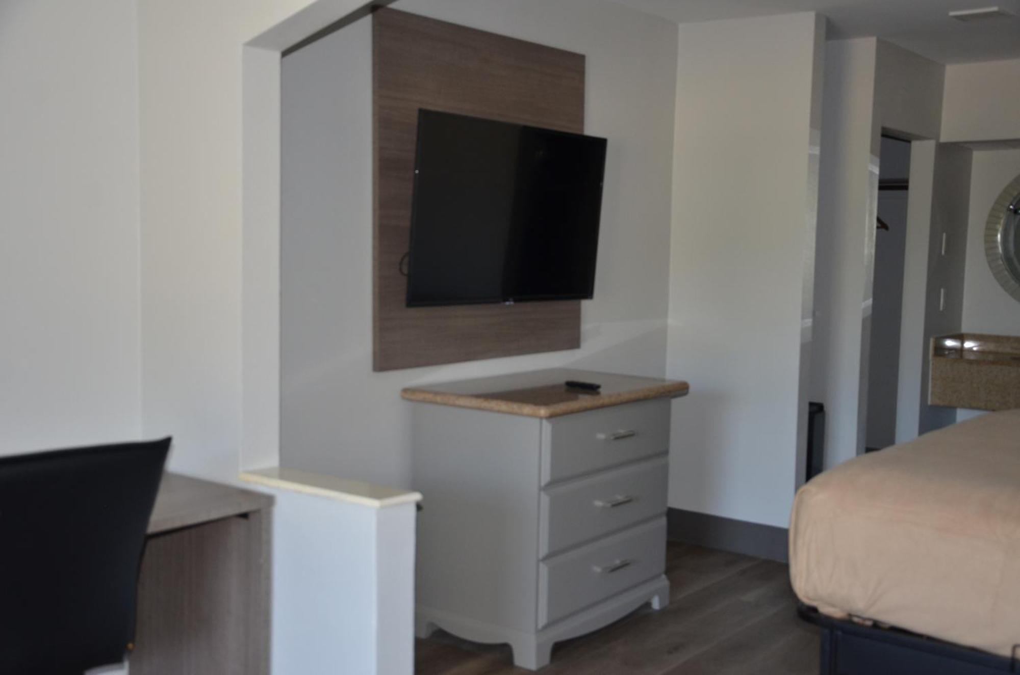 Baymont Suites Covington Extérieur photo